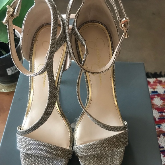 Ladies shoe - Picture 2 of 8